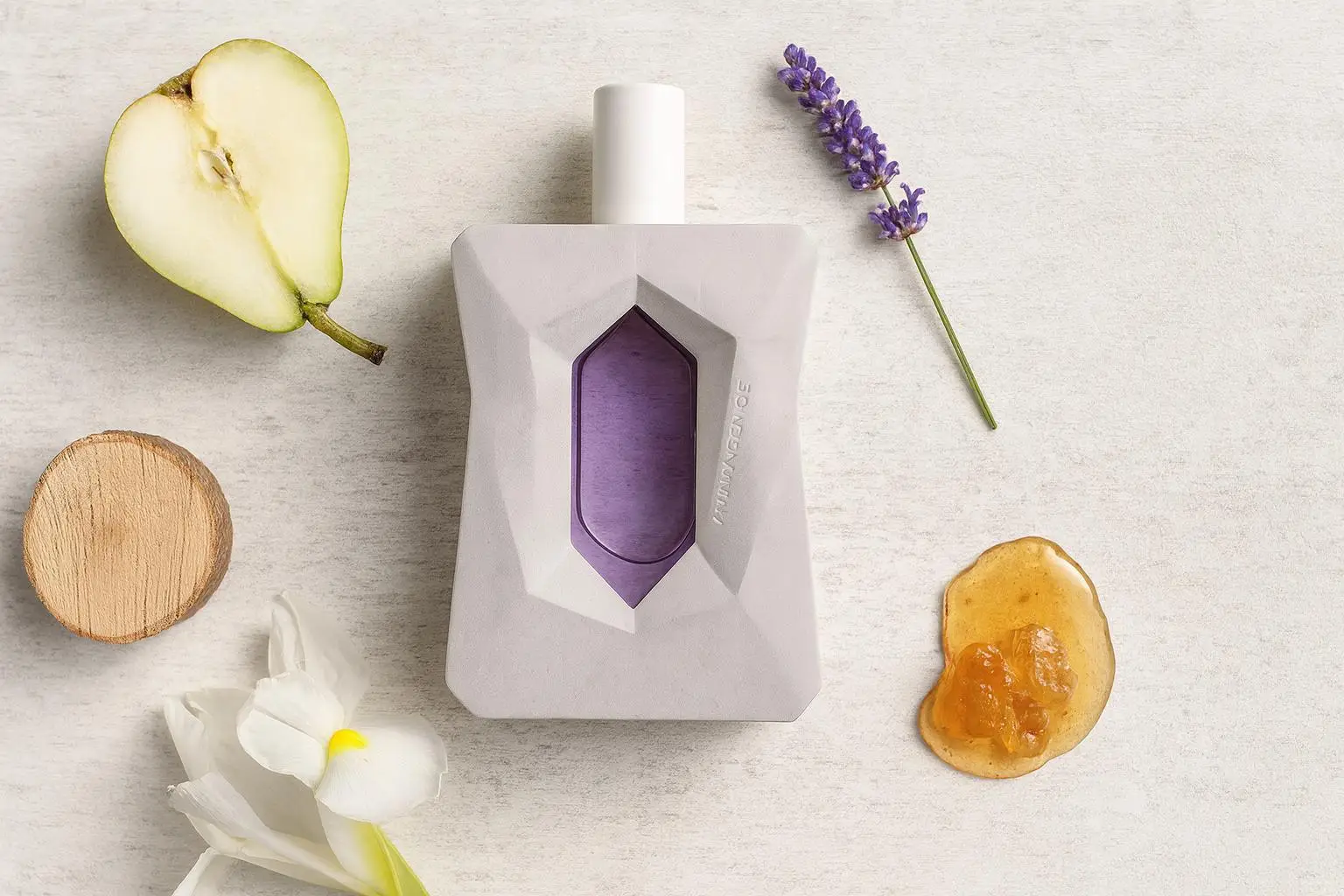 Духи Ariana Grande God Is A women edp for women Духи Ariana Grande God Is A women edp for women
